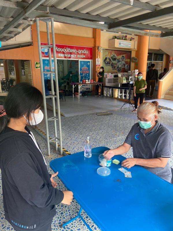11/10/66 รพ.สต.บ้านสันป่าไร่ ฉีดวัคซีนป้องกันโรคมะเร็งปากมดลูก(HPV) เข็ม 1 กลุ่มประชาชนทั่วไป ให้แก่สตรีอายุ 15-45 ปี จำนวน 250 คน