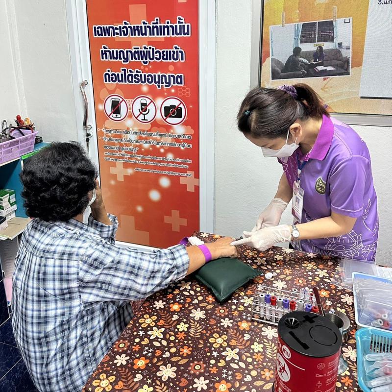 17/10/66 รพ.สต.บ้านสันป่าไร่ วัดความดันโลหิต , เจาะเลือด screening lab , ตรวจ EKG , ตรวจ urine , ยืนยันตัวตน(Authen) ผู้ป่วยโรคเบาหวานที่รับยาที่รพ.สต.จำนวน 22 ราย