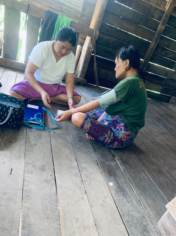 14-31 ตค. 66 รพ.สต.บ้านสันป่าไร่ร่วมกับอาสาสมัครสาธารณสุข ม.2,3,5 และเครือข่ายจิตอาสาดูแลผู้ป่วยโรคไม่ติดต่อ คัดกรองโรคความดันโลหิตสูงและโรคเบาหวาน ในประชาชนอายุ 35 ปีขึ้นไป จำนวน 1,077 คน