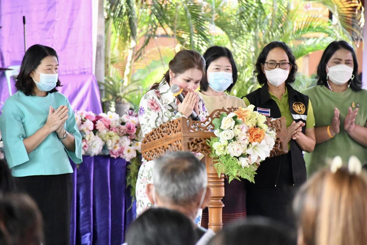  รองนายกองค์การบริหารส่วนจังหวัดตาก เป็นประธานในพิธีมอบสื่อการเรียนการสอน ประเภทครุภัณฑ์ดนตรี ณ  ห้องประชุมโรงเรียนวังหวายวิทยาคม ตำบลวังหมัน อำเภอสามเงา จังหวัดตาก 