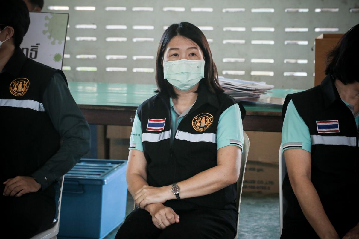 นายก อบจ.ตาก นำวัคซีน Moderna (รอบแรก) ลงพื้นที่ฉีดให้กับประชาชนกลุ่มเปราะบาง ในพื้นที่อำเภอท่าสองยาง จังหวัดตาก