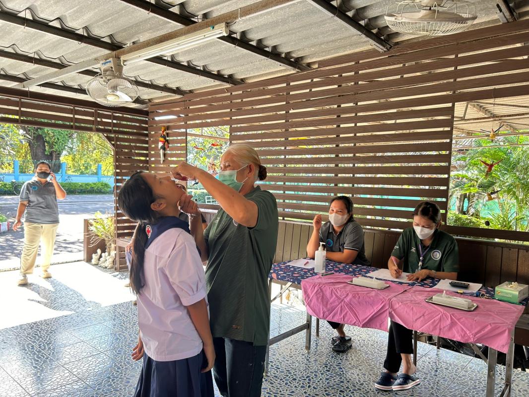 15 พ.ย.66 รพ.สต.บ้านสันป่าไร่ รณรงค์หยอดวัคซีนป้องกันโรคโปลิโอ รอบแรก แก่เด็กไทยอายุ 0-5 ปี และเด็กต่างชาติอายุ 0-15 ปี จำนวน 379 ราย และนัดหมายรณรงค์ รอบสอง(วันที่ 19 ธ.ค.66)