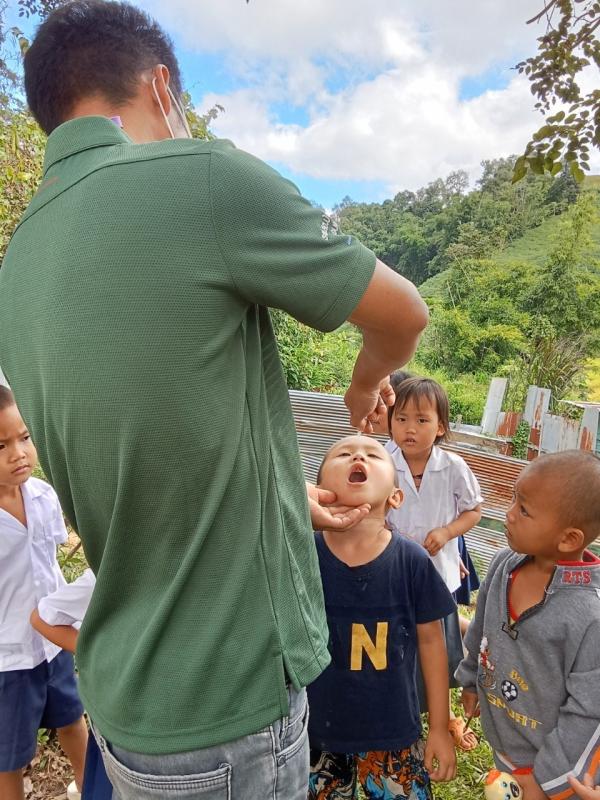 15 พ.ย.66 รพ.สต.บ้านสันป่าไร่ รณรงค์หยอดวัคซีนป้องกันโรคโปลิโอ รอบแรก แก่เด็กไทยอายุ 0-5 ปี และเด็กต่างชาติอายุ 0-15 ปี จำนวน 379 ราย และนัดหมายรณรงค์ รอบสอง(วันที่ 19 ธ.ค.66)