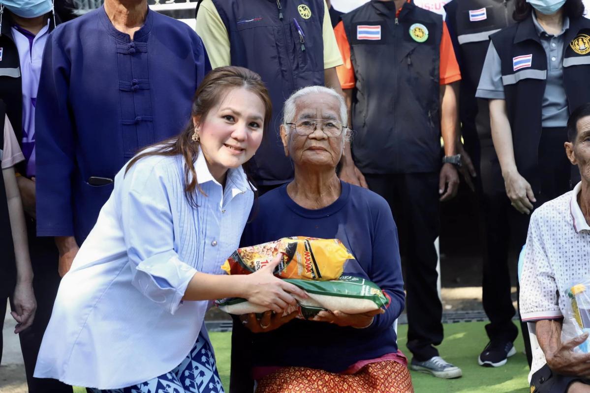 รองนายกองค์การบริหารส่วนจังหวัดตาก ลงพื้นที่มอบบ้านให้แก่ผู้พิการ ผู้สูงอายุ ตามโครงการปรับปรุงบ้านให้แก่ผู้พิการ ผู้สูงอายุ ในเขตตำบลยกกระบัตร ประจำปีงบประมาณ พ.ศ.2566