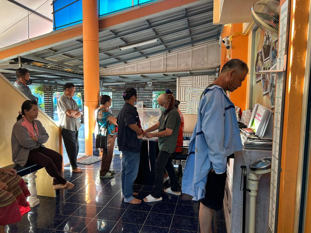 21-22 พ.ย.66 รพ.สต.บ้านสันป่าไร่ เจาะเลือดประจำปี( screening lab ), วัดความดันฯ , ตรวจสุขภาพ , ตรวจคลื่นไฟฟ้าหัวใจ(EKG) , ตรวจปัสสาวะ ผู้ป่วยโรคความดันโลหิตสูงที่รับยาที่ รพ.สต.บ้านสันป่าไร่ กลุ่ม 2 จำนวน 51 ราย