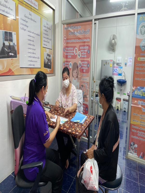 28/11/66 รพ.สต.บ้านสันป่าไร่ ร่วมกับทีม รพ.แม่ระมาด จ่ายยาให้แก่ผู้ป่วยโรคความดันโลหิตสูงที่รับยาที่ รพ.สต.(กลุ่ม2)จำนวน 52 ราย และตรวจสุขภาพช่องปาก , พบแพทย์/ฟังผลการตรวจเลือดประจำปี , ตรวจนับจำนวนยาและทบทวนความเข้าใจการทานยาก่อนผู้ป่วยกลับบ้าน