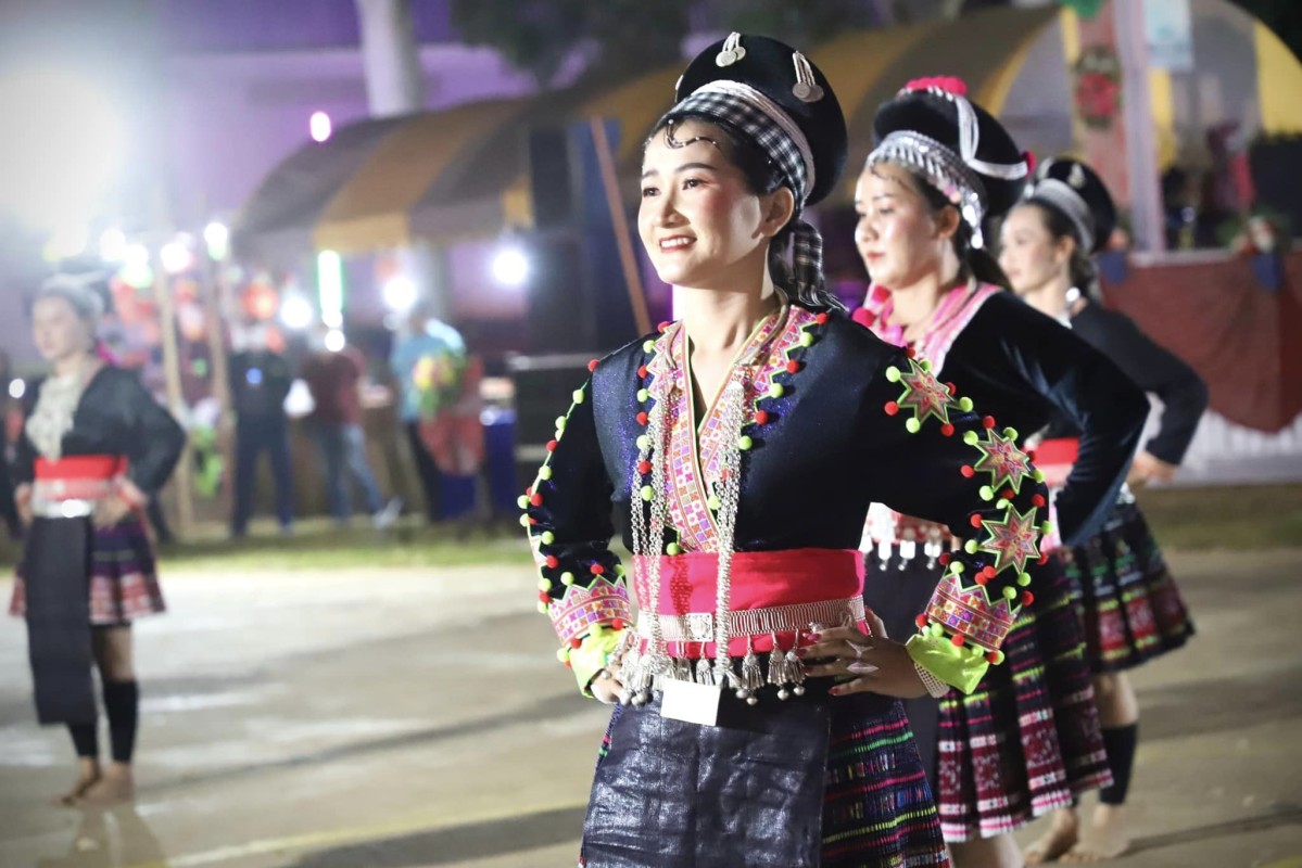 นายกองค์การบริหารส่วนจังหวัดตาก เป็นประธานในพิธีเปิดงาน โครงการส่งเสริมและสืบสานประเพณีปีใหม่ม้ง ประจำปี พ.ศ. 2567 