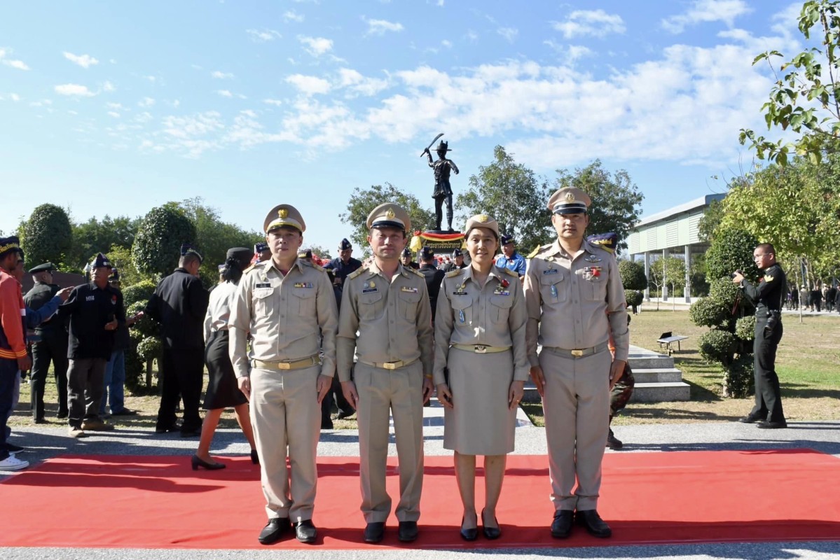ผู้อำนวยการกองยุทธศาสตร์และงบประมาณ เข้าร่วมพิธีวางพวงมาลา เนื่องในวันทหารผ่านศึก