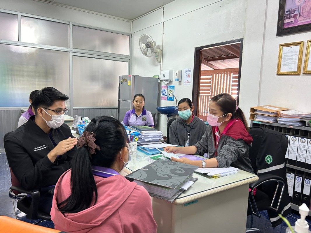 6 ก.พ.2567 หน่วยตรวจสอบภายใน อบจ.ตาก มาให้คำแนะนำและชี้แจงรายละเอียดการจัดทำเอกสารการใช้รถและการเบิกพัสดุ ที่ รพ.สต.บ้านสันป่าไร่