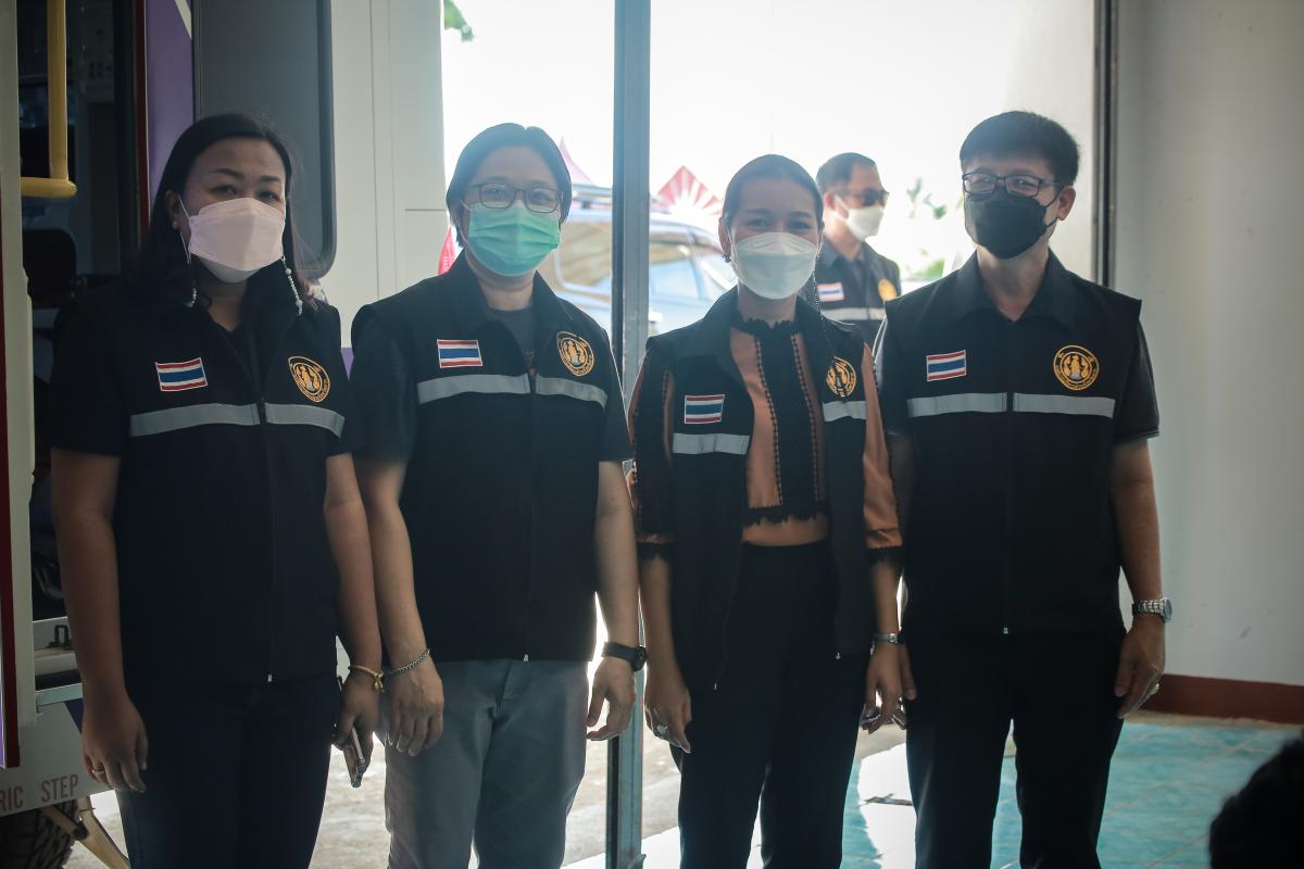 นายก อบจ.ตาก นำวัคซีน Moderna (รอบแรก) ลงพื้นที่ฉีดให้กับประชาชนกลุ่มเปราะบาง ในพื้นที่อำเภอแม่สอด และอำเภอพบพระ จังหวัดตาก