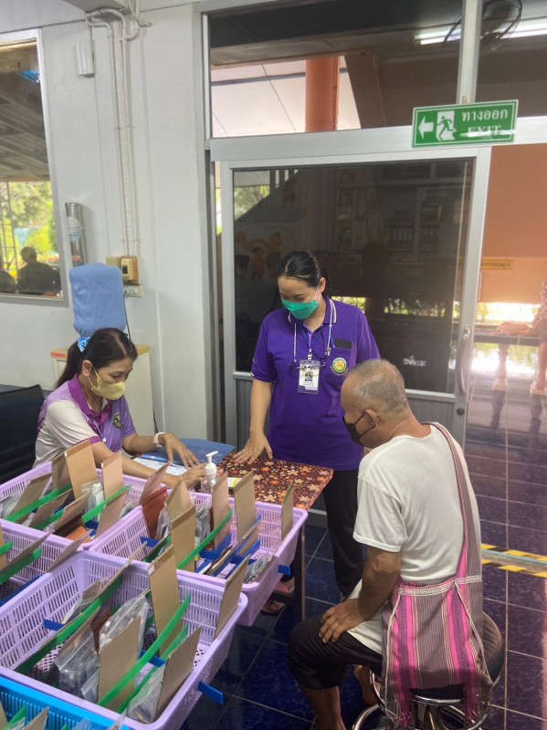 27 ก.พ.2567 ช่วงบ่าย รพ.สต.บ้านสันป่าไร่ จ่ายยาผู้ป่วยโรคความดันโลหิตสูง ที่รับยาที่ รพ.สต.บ้านสันป่าไร่ กลุ่มที่ 2 จำนวน 51 ราย