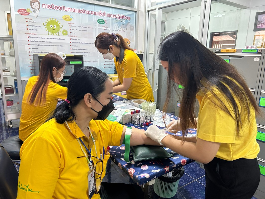 18 มี.ค.67 เวลา 07.30 น.รพ.สต.บ้านสันป่าไร่ เจาะเลือดตรวจสุขภาพ เจ้าหน้าที่ ประจำปี 2567 จำนวน 8 ราย