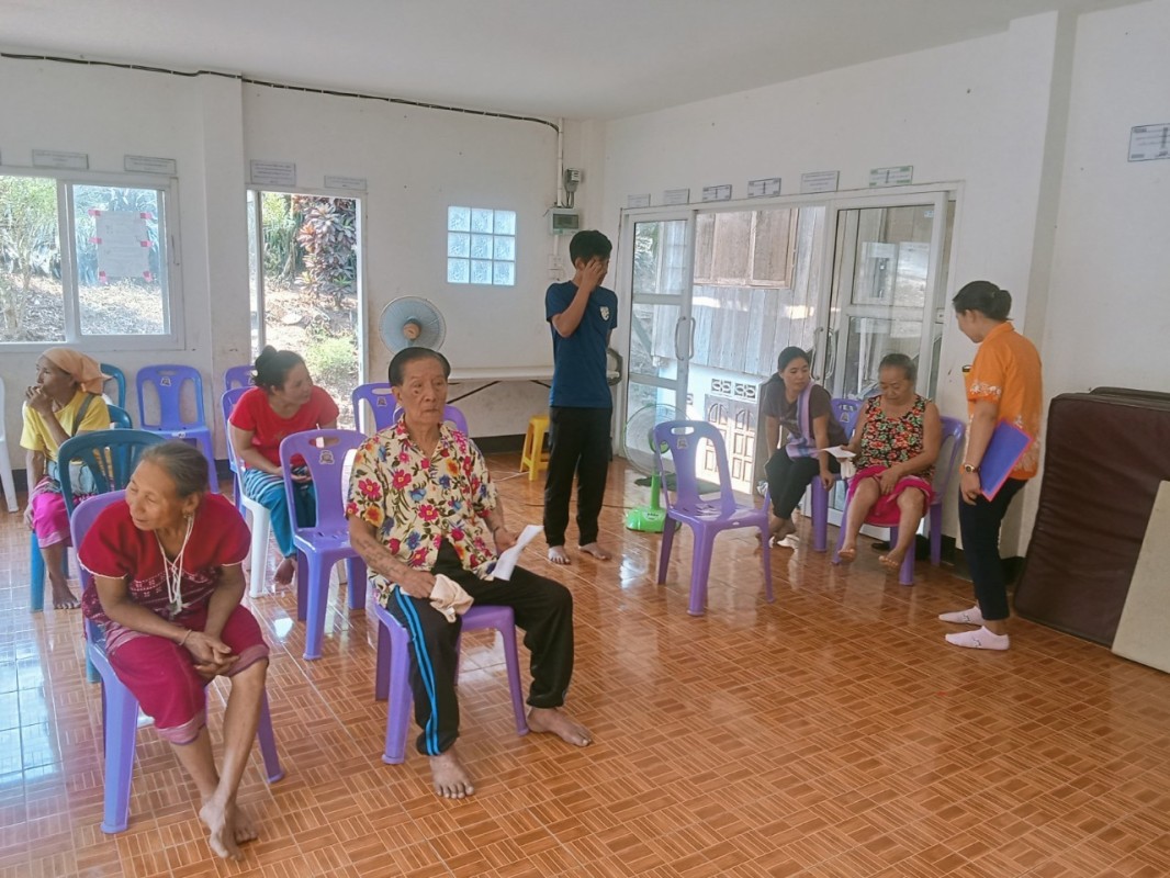 4 เม.ย.67 จนท.รพ.สต.บ้านสันป่าไร่ ร่วมกับ ทีม รพ.แม่ระมาด ออกหน่วยตรวจตาผู้สูงอายุ พื้นที่ หมู่ 6 บ้านห้วยกระทิง ต.พระธาตุ จำนวน 19 ราย