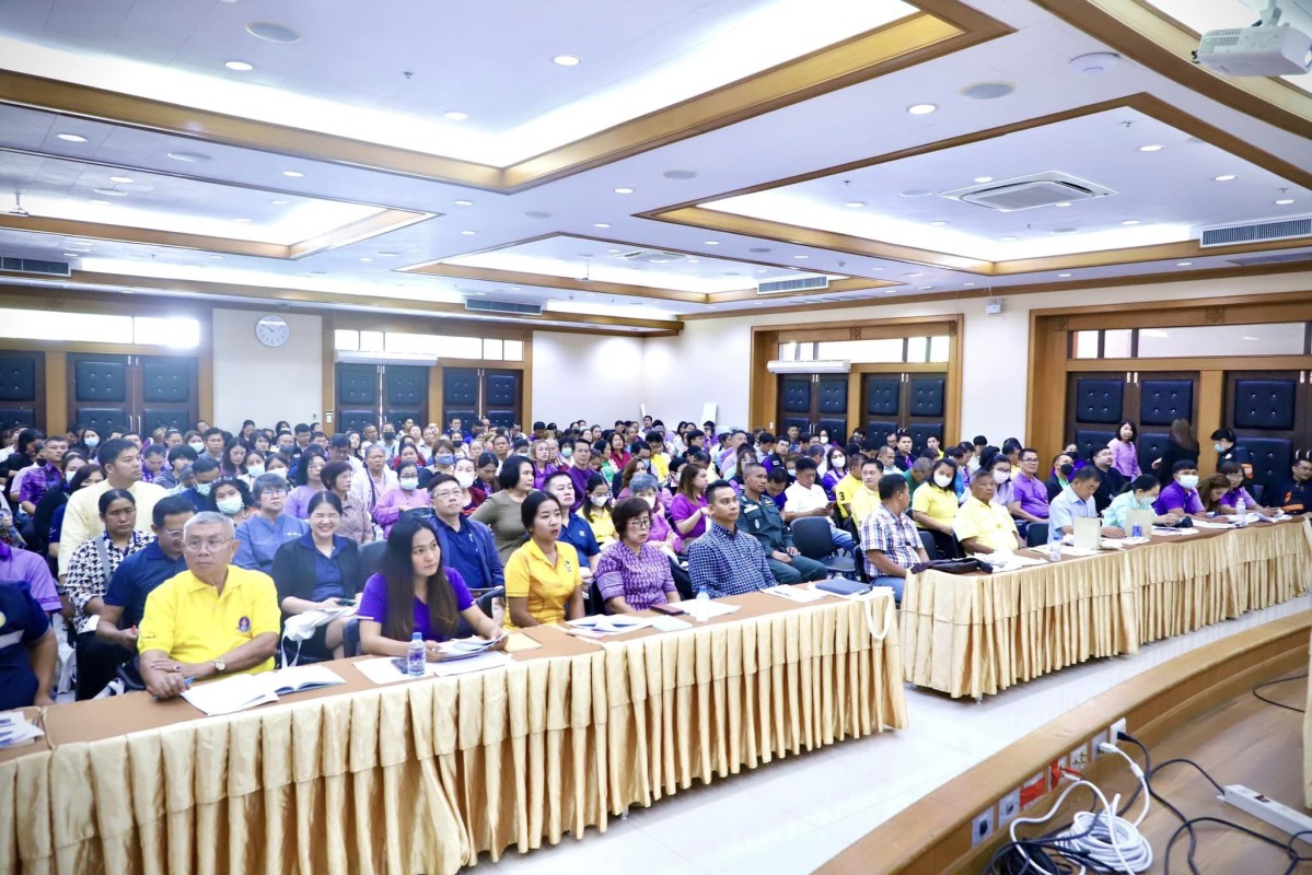 รองนายกองค์การบริหารส่วนจังหวัดตาก เป็นประธานในพิธีเปิดโครงการประชุมสัมนาเชิงปฏิบัติการเพื่อบูรณาการ จัดทำยุทธศาสตร์การพัฒนาขององค์กรปกครองส่วนท้องถิ่นในเขตจังหวัดตากฯ