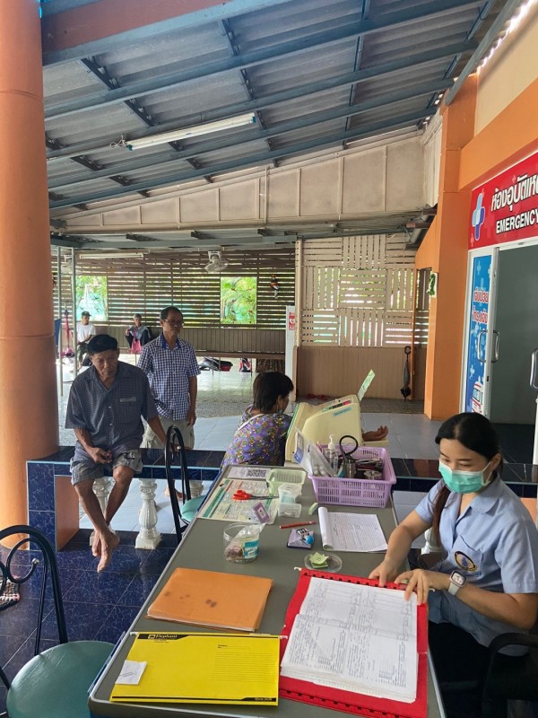 28 พ.ค.67 รพ.สต.บ้านสันป่าไร่ จ่ายยาผู้ป่วยโรคความดันโลหิตสูง กลุ่ม 2 ที่รับยาที่ รพ.สต.จำนวน 53 ราย