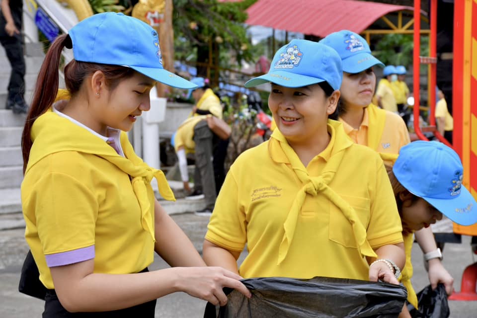 รองปลัดองค์การบริหารส่วนจังหวัดตาก พร้อมด้วยข้าราชการ และเจ้าหน้าที่ในสังกัดองค์การบริหารส่วนจังหวัดตาก ร่วมกิจกรรมจิตอาสาพัฒนา