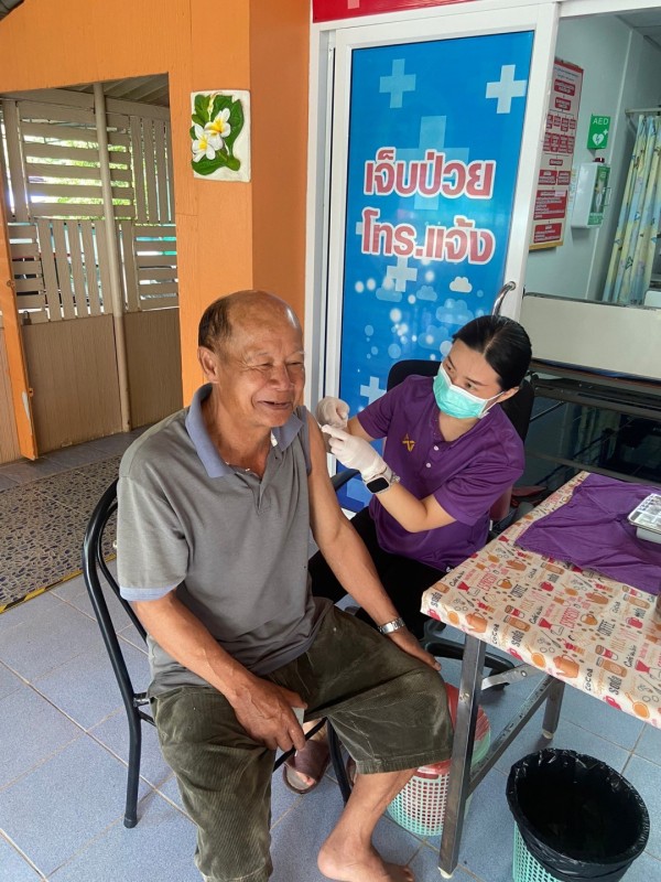 5 มิ.ย.67 รพ.สต.บ้านสันป่าไร่ ฉีดวัคซีนป้องกันไข้หวัดใหญ่ ประชาชนกลุ่มเสี่ยง จำนวน 57 ราย