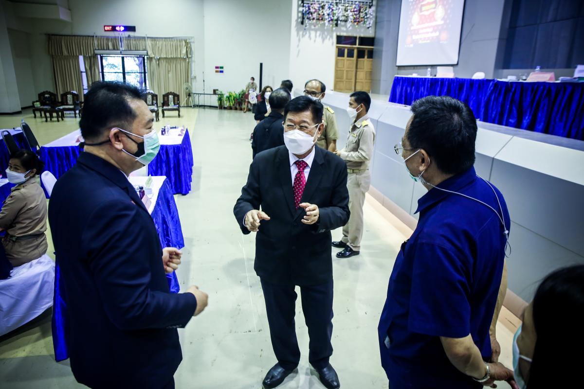 นายก อบจ.ตาก นำทีมเข้ารับการตรวจประเมินความพร้อม เพื่อรับถ่ายโอน รพ.สต. คว้า 100 คะแนนเต็ม