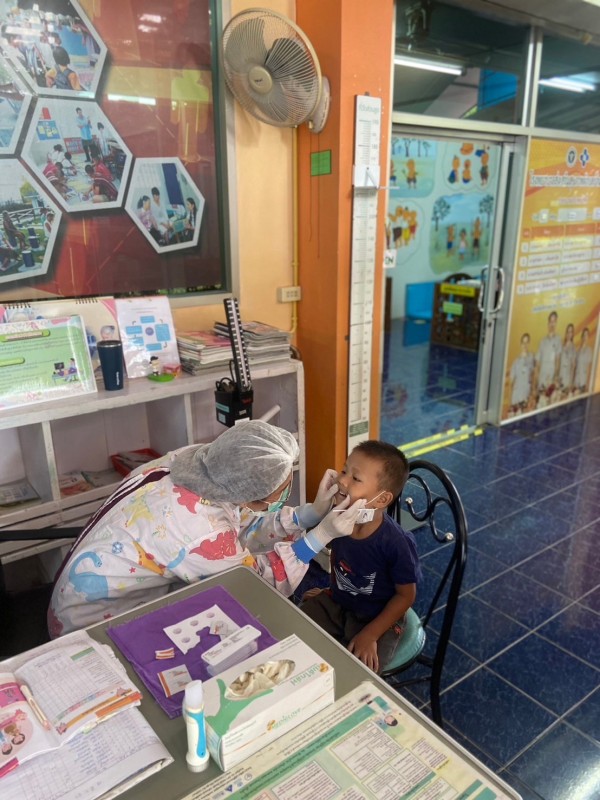 12 มิ.ย.67 รพ.สต.บ้านสันป่าไร่ ฉีดวัคซีนเด็ก อายุ 2 เดือน ถึง 4 ปี จำนวน 36 ราย และตรวจสุขภาพช่องปาก,เคลือบฟลูออไรด์,เจาะเลือดตรวจความเข้มข้นของเลือด(hct),จ่ายยา para syr , ferrous syr และยืนยันตัวตน(Authen)