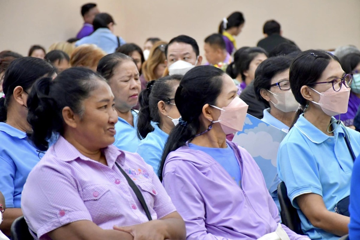 ที่ปรึกษานายกองค์การบริหารส่วนจังหวัดตาก เป็นประธานเปิดโครงการเสริมสร้างสุขภาวะและพลังใจประชาชนวัยทำงาน "สร้างคน สร้างชีวิต สร้างกำลังใจ"