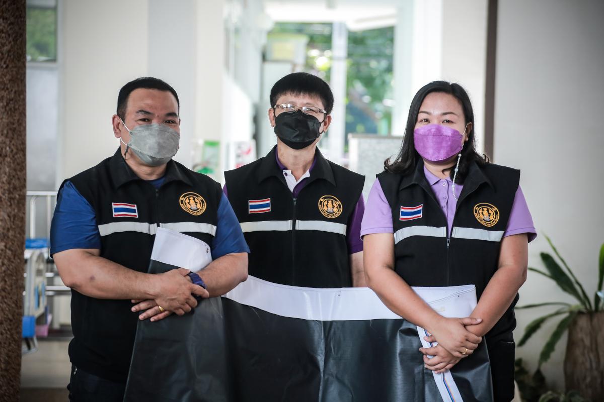 นายก อบจ.ตาก นำวัคซีน Moderna (รอบแรก) ลงพื้นที่ฉีดให้กับประชาชนกลุ่มเปราะบาง ในพื้นที่อำเภอสามเงา จังหวัดตาก