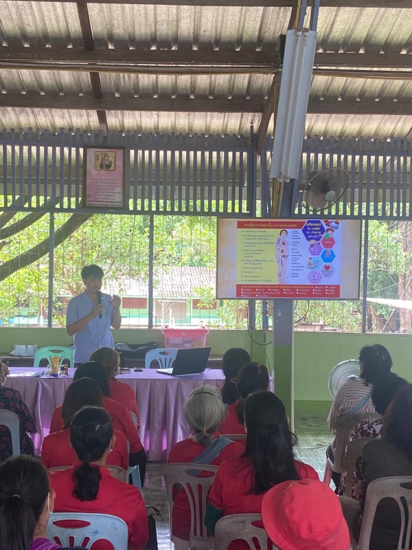 27 มิ.ย.67 รพ.สต.บ้านสันป่าไร่จัดอบรมโครงการชุมชนปลอดสเตียรอยด์ โดยมีผู้เข้าร่วมอบรม จำนวน 100 คน ประกอบด้วยแกนนำชุมชน เครือข่ายคุ้มครองผู้บริโภค เจ้าของร้านขายของชำและประชาชนทั่วไป ณ โรงเรียนบ้านสันป่าไร่ โดยได้รับการสนับสนุนวิทยากรจาก รพ.แม่ระมาดและงบปร