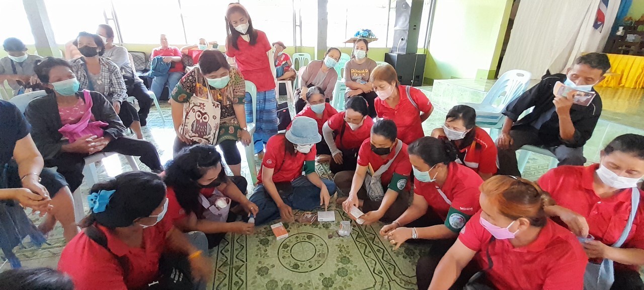 27 มิ.ย.67 รพ.สต.บ้านสันป่าไร่จัดอบรมโครงการชุมชนปลอดสเตียรอยด์ โดยมีผู้เข้าร่วมอบรม จำนวน 100 คน ประกอบด้วยแกนนำชุมชน เครือข่ายคุ้มครองผู้บริโภค เจ้าของร้านขายของชำและประชาชนทั่วไป ณ โรงเรียนบ้านสันป่าไร่ โดยได้รับการสนับสนุนวิทยากรจาก รพ.แม่ระมาดและงบปร