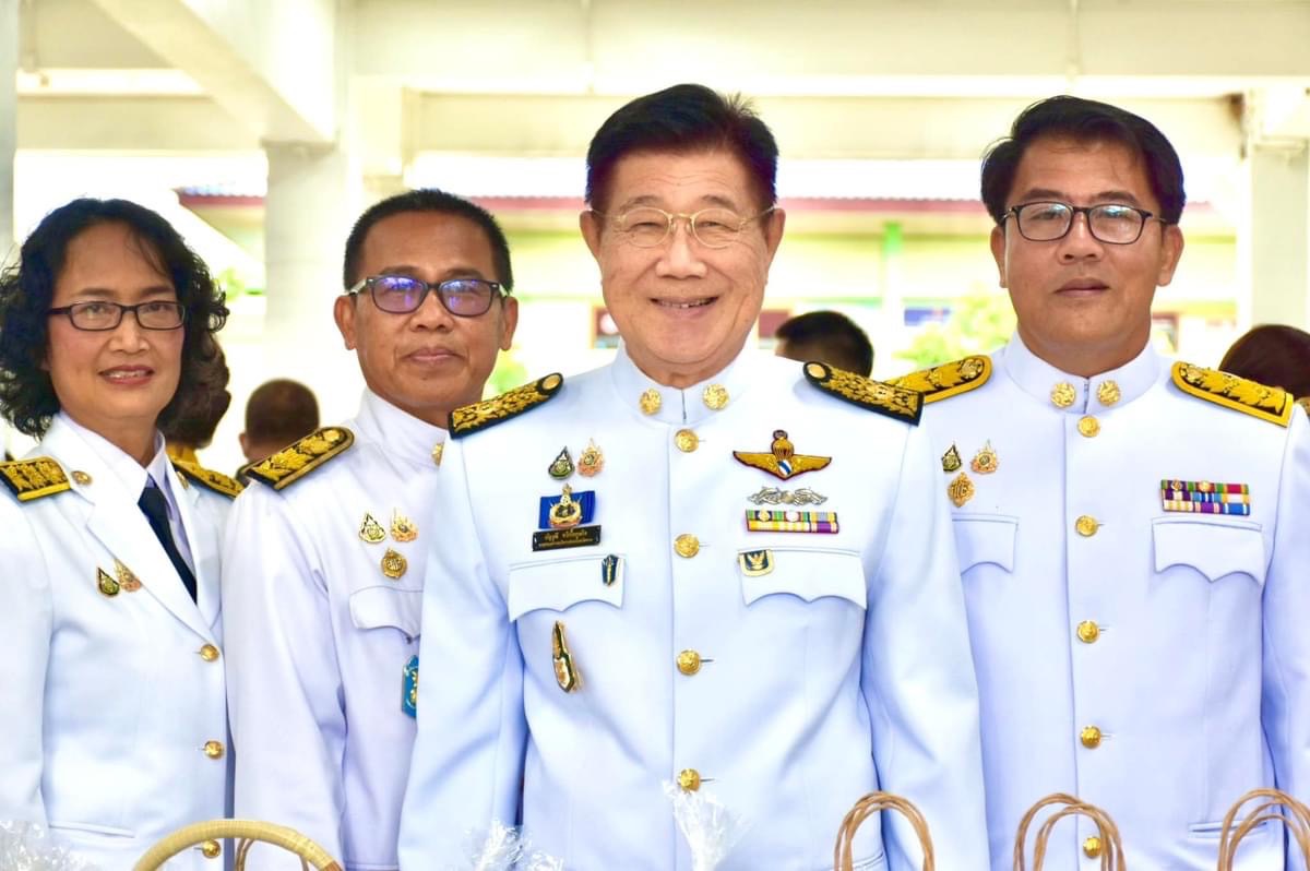 นายกองค์การบริหารส่วนจังหวัดตาก เข้าร่วมกิจกรรมเฉลิมพระเกียรติพระบาทสมเด็จพระเจ้าอยู่หัว เนื่องในโอกาสพระราชพิธีมหามงคลเฉลิมพระชนมพรรษา 6 รอบ 28 กรกฎาคม 2567