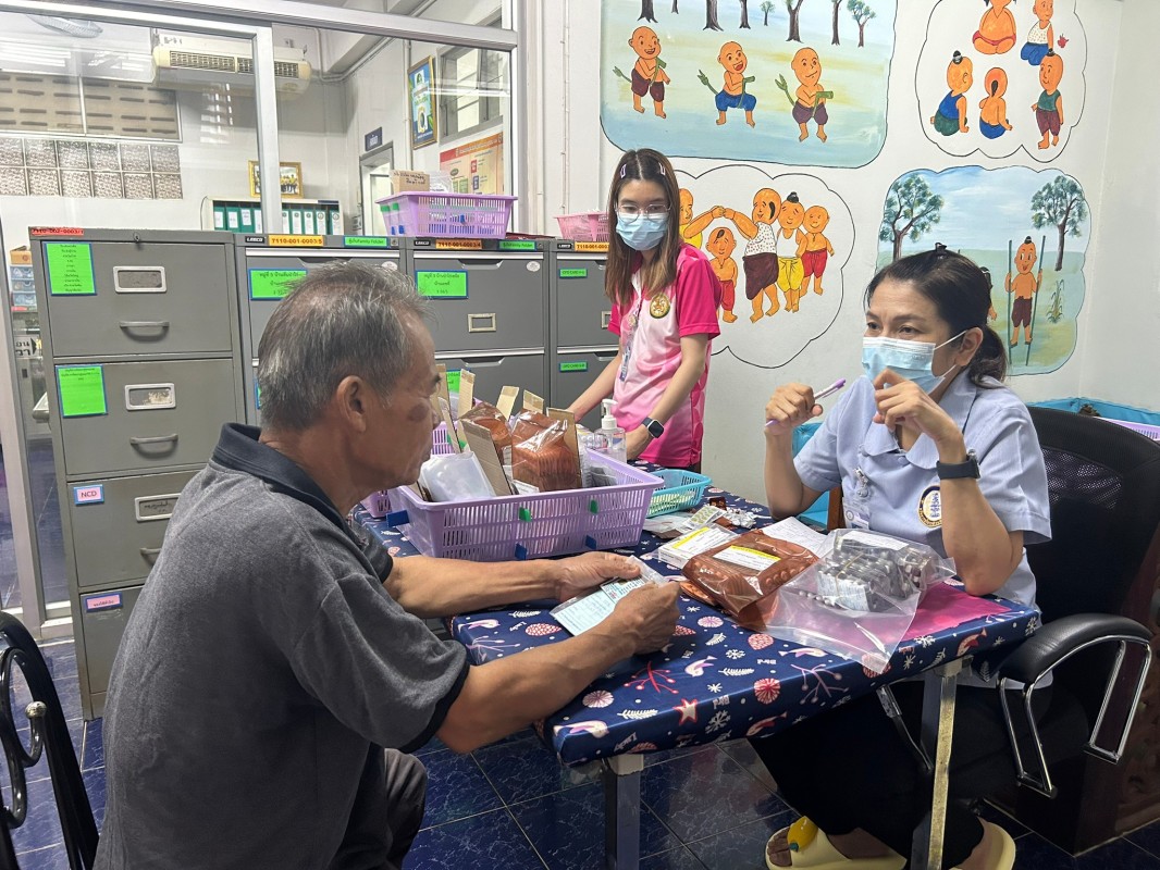 30 ก.ค.67 รพ.สต.บ้านสันป่าไร่ จ่ายยาผู้ป่วยโรคเบาหวาน จำนวน 21 ราย