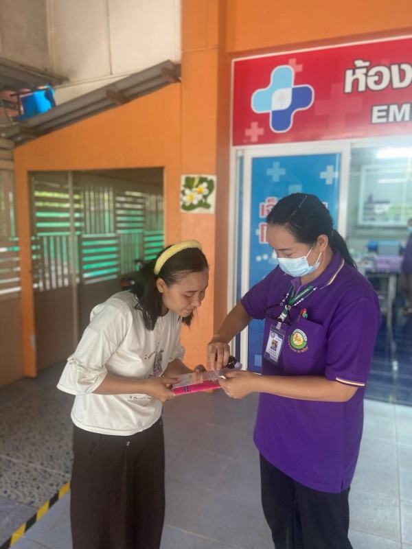 14 ส.ค.67 รพ.สต.บ้านสันป่าไร่ ให้บริการฉีดวัคซีนเด็ก อายุ 2 เดือน ถึง 4 ปี จำนวน 24 ราย พร้อมตรวจสุขภาพช่องปาก,เคลือบฟลูออไรด์,ให้ทันตสุขศึกษาแก่ผู้ปกครองเด็ก,เจาะเลือดตรวจ HCT , ยืนยันตัวตน(Authen) ,จ่ายยา para syr และ ferrous syr