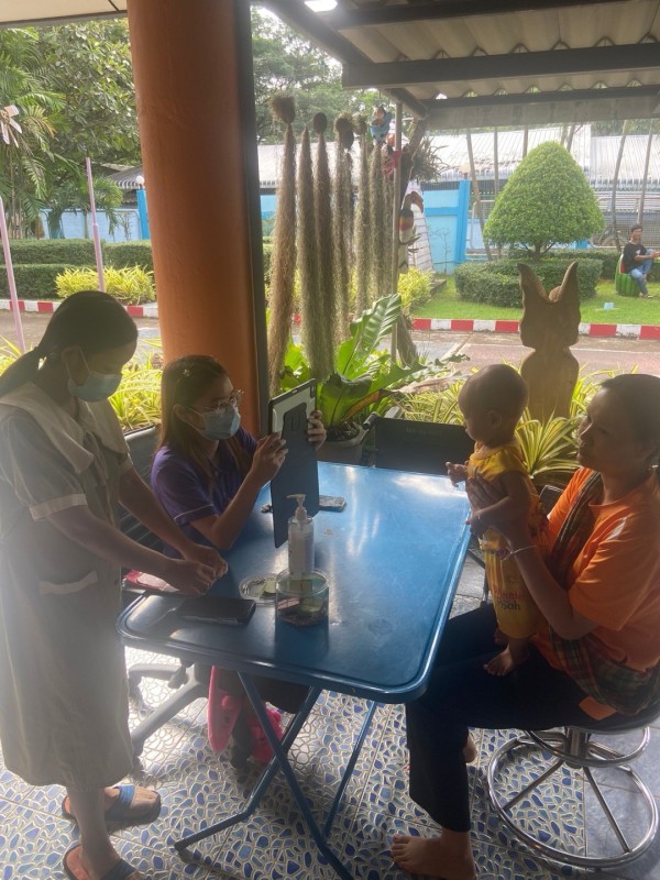 14 ส.ค.67 รพ.สต.บ้านสันป่าไร่ ให้บริการฉีดวัคซีนเด็ก อายุ 2 เดือน ถึง 4 ปี จำนวน 24 ราย พร้อมตรวจสุขภาพช่องปาก,เคลือบฟลูออไรด์,ให้ทันตสุขศึกษาแก่ผู้ปกครองเด็ก,เจาะเลือดตรวจ HCT , ยืนยันตัวตน(Authen) ,จ่ายยา para syr และ ferrous syr