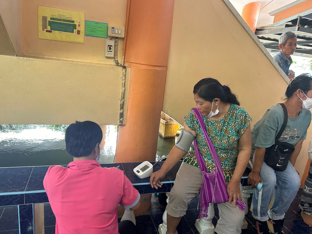 20 ส.ค.67 รพ.สต.บ้านสันป่าไร่ ให้บริการเจาะเลือด,วัดความดันโลหิต ผู้ป่วยโรคความดันโลหิตสูง (กลุ่ม 3) จำนวน 52 ราย