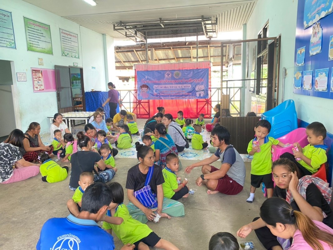 17 ส.ค. 67 นส.พนิดา ตลับทอง จพ.ทันตาภิบาลปฏิบัติการพร้อมด้วยนส.โสภา วรนารถวิชัย ผู้ช่วยทันตกรรม รพ.สต.บ้านสันป่าไร่ เป็นวิทยากรให้ความรู้กิจกรรมทันตสุขภาพที่ศพด.บ้านห้วยสลุงและตรวจสุขภาพช่องปากพร้อมทั้งเคลือบฟลูออไรด์จำนวน 28 ราย