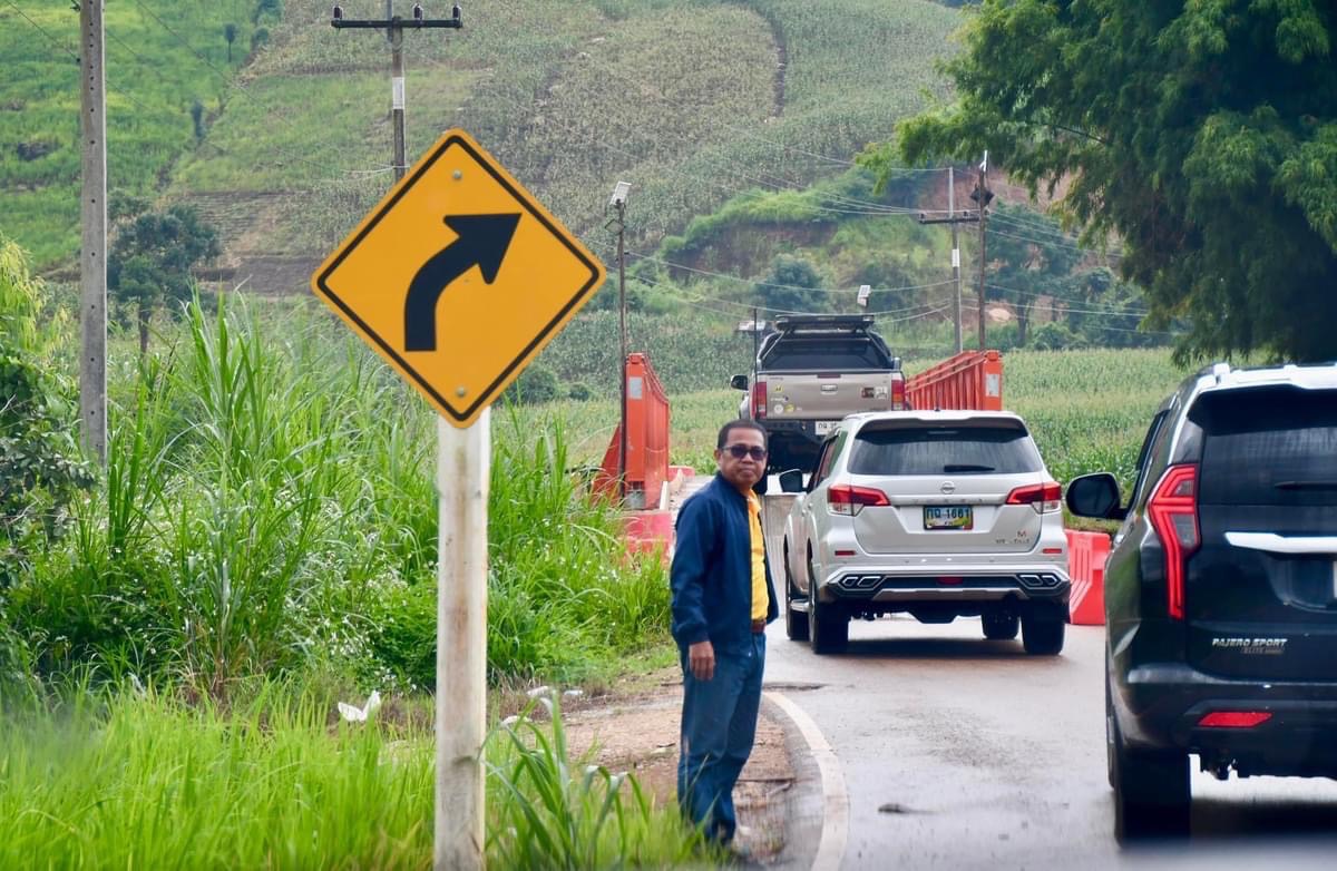  รองนายกองค์การบริหารส่วนจังหวัดตาก ลงพื้นที่สำรวจถนนทางการเกษตร ระยะทาง 6 กิโลเมตร เพื่อใช้เป็นเส้นทางหลัก ตำบลมหาวัน อำเภอแม่สอด จังหวัดตาก 