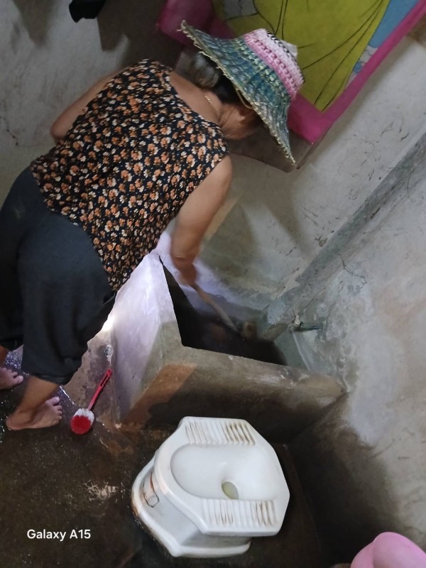 9 ก.ย. 67 อาสาสมัครสาธารณสุขหมู่ที่2,3และ5 รณรงค์สำรวจและทำลายแหล่งเพาะพันธ์ลูกน้ำยุงลาย รอบที่ 1 ประจำเดือน กันยายน 67