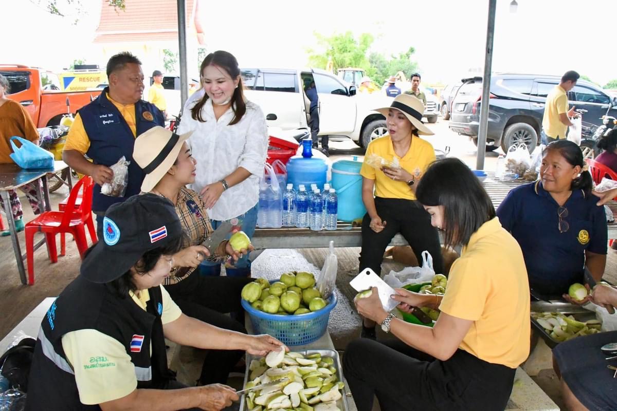 รองนายกองค์การบริหารส่วนจังหวัดตากลงพื้นที่บริเวณตลิ่งริมแม่น้ำวัง หมู่ที่ 1 บ้านวังโพ ตำบลวังจันทร์ อำเภอสามเงา จังหวัดตาก ร่วมกับส่วนราชการในจังหวัดตาก  