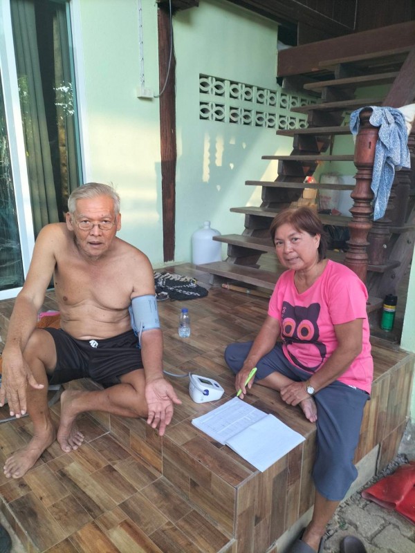 7-9 ตค. 67 อาสาสมัครสาธารณสุข หมู่ที่ 5 บ้านสันป่าไร่ รณรงค์คัดกรองโรคความดันโลหิตสูงและโรคเบาหวาน ในประชากรกลุ่มเสี่ยงอายุ 35 ปีขึ้นไป