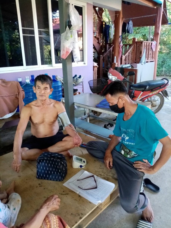 7-9 ตค. 67 อาสาสมัครสาธารณสุข หมู่ที่ 5 บ้านสันป่าไร่ รณรงค์คัดกรองโรคความดันโลหิตสูงและโรคเบาหวาน ในประชากรกลุ่มเสี่ยงอายุ 35 ปีขึ้นไป