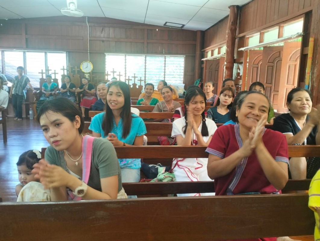 15 ต.ค.67 รพ.สต.บ้านสันป่าไร่ร่วมกับอาสาสมัครสาธารณสุขหมู่ที่2,3และ5 และศูนย์เด็กเล็กบ้านป่าไร่เหนือรณรงค์ให้ความรู้เกี่ยวกับการล้างมือ 7 ขั้นตอน เนื่องในวันล้างมือโลก