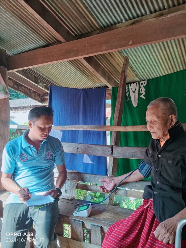 19-20 ตค. 67 อาสาสมัครสาธารณสุข หมู่ที่ 2 บ้านตีนธาตุ คัดกรองกลุ่มเสี่ยงโรคความดันโลหิตสูงและโรคเบาหวาน ในประชากรอายุ 35