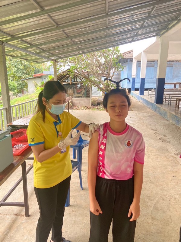 7 พ.ย.67 รพ.สต.บ้านสันป่าไร่ ฉีดวัคซีนนักเรียน ครั้งที่ 2 ให้แก่นักเรียนชั้น ป.1 , ป.2 และ ป.6 ทั้งหมด 5 โรงเรียน รวม 82 คน และนัดฉีดครั้งต่อไป อีก 2 ครั้ง