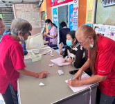 19-20 พ.ย.67 รพ.สต.บ้านสันป่าไร่ เจาะเลือด(screening lab)ผู้ป่วย NCD กลุ่ม 2 โรคความดันโลหิตสูง จำนวน 51 ราย พร้อมทั้งตรวจปัสสาวะ , ตรวจคลื่นไฟฟ้าหัวใจ(EKG) , วัดรอบเอว , ยืนยันตัวตน(Authen)