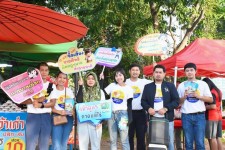 ฝ่ายประชาสัมพันธ์ อบจ.ตาก ลุยตลาดวังประจบ!!!