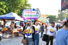 ฝ่ายประชาสัมพันธ์ อบจ.ตาก เดินบุกตลาดเช้าเมืองตาก!!!