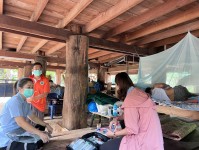 วันที่ 28 พ.ย. 2567 เจ้าหน้าที่ รพ.สต.บ้านสันป่าไร่ ร่วมกับนักกายภาพ รพ.แม่ระมาด เยี่ยมบ้านและติดตามการรักษา ผู้ป่วยกระดูกหักจากอุบัติเหตุ, ผู้ป่วยติดเตียง และผู้ป่วยโรคมะเร็ง