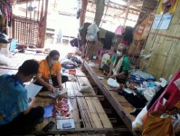 13/12/67 นางเสาร์แก้ว อ่วมพิทยา เจ้าพนักงานสาธารณสุขชุมชน รพ.สต.บ้านสันป่าไร่ ร่วมกับเจ้าหน้าที่ รพ.แม่ระมาด เยี่ยมบ้านผู้ป่วยวัณโรค