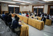 นายกองค์การบริหารส่วนจังหวัดตาก พร้อมทั้งคณะผู้บริหารและเจ้าหน้าที่ที่เกี่ยวข้อง ประชุมหารือแนวทางการผลักดันงบประมาณปี 2566