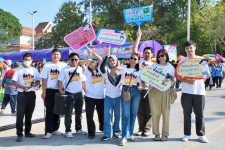 ฝ่ายประชาสัมพันธ์ อบจ.ตาก บุกงานวันเด็ก รณรงค์เลือกตั้ง ส.อบจ.ตาก