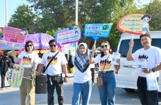 ฝ่ายประชาสัมพันธ์ อบจ.ตาก บุกงานวันเด็ก รณรงค์เลือกตั้ง ส.อบจ.ตาก