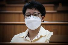 นายก อบจ.ตาก และ ผอ.อุทยานธรณีไม้กลายเป็นหินตาก นำเสนอข้อมูลกับคณะวิจัย เพื่อยกระดับการจัดการท่องเที่ยว